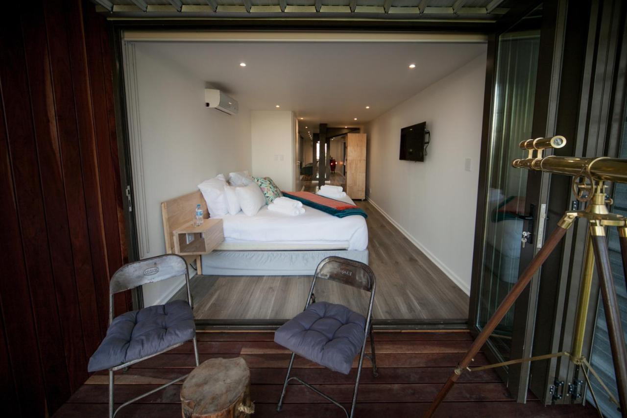 ハートビーズポート Mister C Bed & Breakfast エクステリア 写真