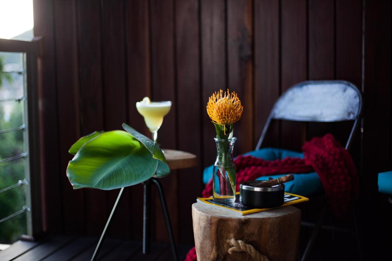 ハートビーズポート Mister C Bed & Breakfast エクステリア 写真