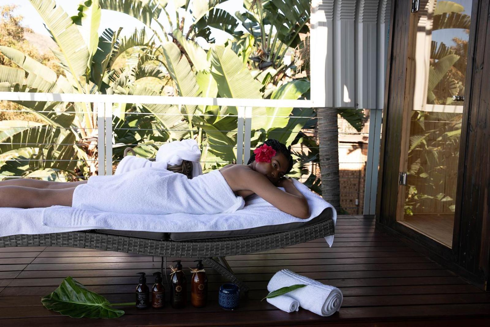 ハートビーズポート Mister C Bed & Breakfast エクステリア 写真